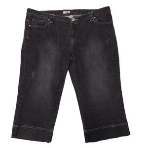 Metro Capri Jeans Woman 20W Gray Denim Distressed‎ Mid Rise Detail Hem